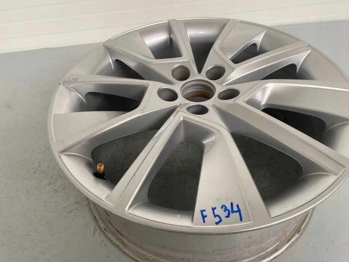 1x Alufelge 17 Zoll 6.5" 5x100 40ET Glanz Silber 658601025C Skoda Kamiq FEL5252124872mk