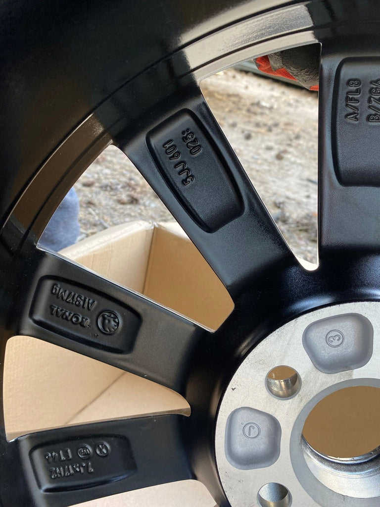 1x Alufelge 17 Zoll 7.0" 5x100 5JJ601025 Skoda Fabia Rapid Rim Wheel