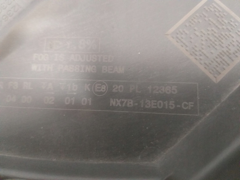 Frontscheinwerfer Ford Focus NX7B-13E015-CF Links Scheinwerfer Headlight SCH8886470513nm