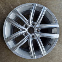 Load image into Gallery viewer, 1x Alufelge 16 Zoll 6.5&quot; 5x112 46ET Glanz Silber 5G0601025CS VW Golf Vii