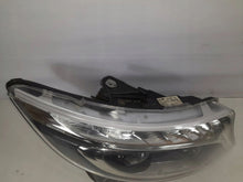 Laden Sie das Bild in den Galerie-Viewer, Frontscheinwerfer Mercedes-Benz Vito W447 A4479064700 Rechts Headlight SCH4712575059cr