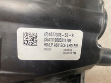 Laden Sie das Bild in den Galerie-Viewer, Frontscheinwerfer Tesla Model 3 1077376 M1077376-50 Full LED Rechts Headlight