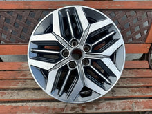 Laden Sie das Bild in den Galerie-Viewer, 1x Alufelge 17 Zoll 7.0" 5x114.3 50ET 52910A8610 Kia Optima Rim Wheel FEL7787896648op
