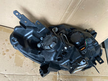 Laden Sie das Bild in den Galerie-Viewer, Frontscheinwerfer Renault Koleos 260602178R Xenon Links Scheinwerfer Headlight