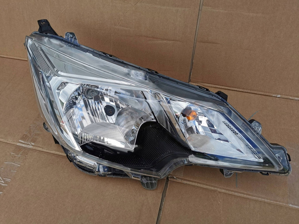 Frontscheinwerfer Mitsubishi Space Star 8301D446 Rechts Scheinwerfer Headlight