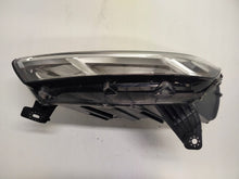 Laden Sie das Bild in den Galerie-Viewer, Frontscheinwerfer Dacia Sandero III Logan 260605914R LED Links Headlight SCH7392359803ey