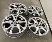 Load image into Gallery viewer, 4x Alufelge 16 Zoll 6.5" 5x114.3 50ET Matt Silber 9965F36560 Mazda Cx-3 FEL2207914388dc