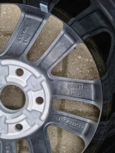 Load image into Gallery viewer, 1x Alufelge 16 Zoll 6.5" 5x112 46ET Schwarz 5G0601025EA VW Golf Vii Rim Wheel FEL3711086265ry