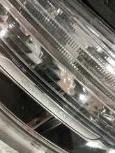 Load image into Gallery viewer, Frontscheinwerfer Mercedes-Benz Amg A1768204361 Xenon Rechts Headlight