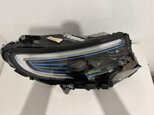 Laden Sie das Bild in den Galerie-Viewer, Frontscheinwerfer Mercedes-Benz Eqc A2939062801 LED Rechts Headlight SCH2931673642ix