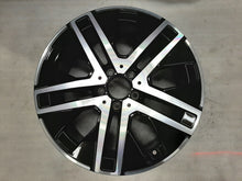 Laden Sie das Bild in den Galerie-Viewer, 1x Alufelge 18 Zoll 7.5&quot; 5x112 53ET A2474012700 Mercedes-Benz Glb X247 Rim Wheel
