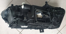 Laden Sie das Bild in den Galerie-Viewer, Frontscheinwerfer Mercedes-Benz W177 A1779065303 LED Rechts oder Links SCH8469317728gl