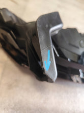 Laden Sie das Bild in den Galerie-Viewer, Frontscheinwerfer Mitsubishi Eclipse Cross I EDM92205010 Rechts oder Links