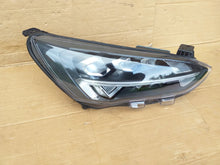 Laden Sie das Bild in den Galerie-Viewer, Frontscheinwerfer Ford Focus JX7B-13E014-SA full LED Rechts Headlight