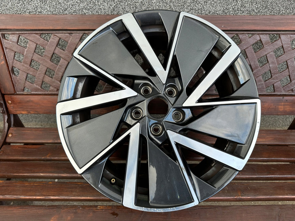 1x Alufelge 18 Zoll 7.5" 5x112 48ET Glanz Graphit 5E3601025AD Mg Octavia 5e3 Iv FEL2264233316wu