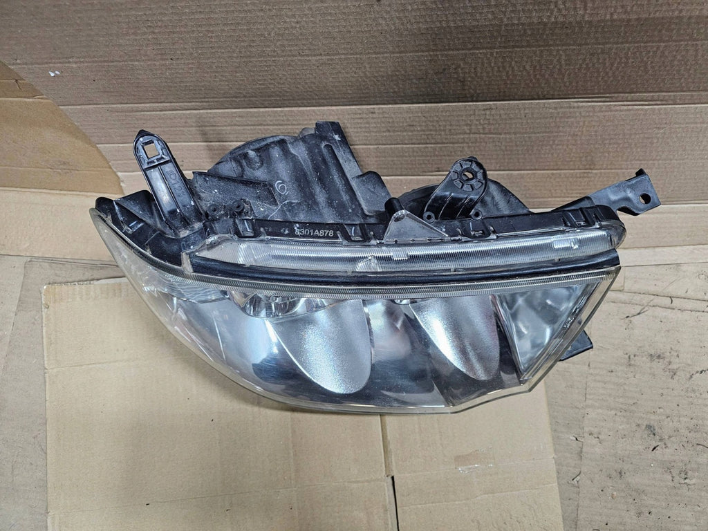 Frontscheinwerfer Mitsubishi Pajero I Sport 8301A878 Rechts Headlight SCH2639409594dv