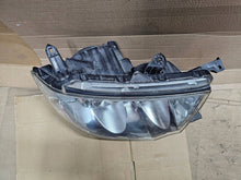 Laden Sie das Bild in den Galerie-Viewer, Frontscheinwerfer Mitsubishi Pajero I Sport 8301A878 Rechts Headlight SCH2639409594dv
