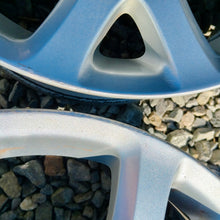 Load image into Gallery viewer, 4x Alufelge 17 Zoll 6.5" 5x114.3 52 5ET Glanz Silber 9965066570 Mazda Cx-30 FEL2133901739gh
