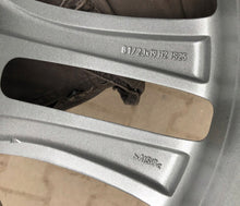 Load image into Gallery viewer, 1x Alufelge 19 Zoll 8.5" 5x112 25ET 6883159 BMW G11 G12 Rim Wheel FEL3629565643tu