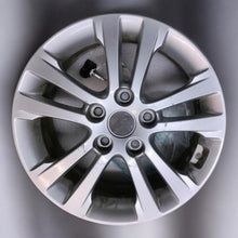 Laden Sie das Bild in den Galerie-Viewer, 1x Alufelge 16 Zoll 6.5&quot; 5x114.3 50ET Glanz Silber 52910-A2270 Kia Rim Wheel