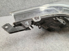 Laden Sie das Bild in den Galerie-Viewer, Frontscheinwerfer Toyota Prius LED Rechts Scheinwerfer Headlight SCH3324258341tc