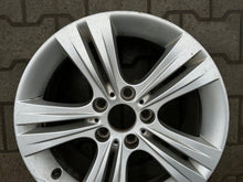 Laden Sie das Bild in den Galerie-Viewer, 1x Alufelge 17 Zoll 6796239 BMW F36 3 F30 F32 F31 F33 Rim Wheel FEL4674451526qr