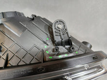 Laden Sie das Bild in den Galerie-Viewer, Frontscheinwerfer Kia Ceed A2921-14320 Rechts Scheinwerfer Headlight SCH8471742125se