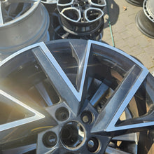 Laden Sie das Bild in den Galerie-Viewer, 1x Alufelge 18 Zoll 7.0" 5x100 39ET Schwarz 657601025A Skoda Fabia Iii Rim Wheel FEL7215118164di
