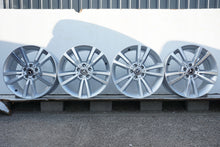 Laden Sie das Bild in den Galerie-Viewer, 4x Alufelge 18 Zoll 8.0" 5x112 45ET Glanz Silber A2074011102 Mercedes-Benz FEL5671104675va