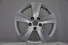 Load image into Gallery viewer, 1x Alufelge 16 Zoll 6.5" 5x112 41ET Glanz Silber 3V0601025 Skoda I Rim Wheel FEL9410905628cp