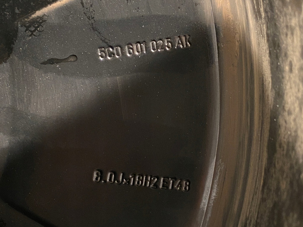 1x Alufelge 18 Zoll 8.0" 5x112 48ET 5C0601025AK VW New Beetle Rim Wheel