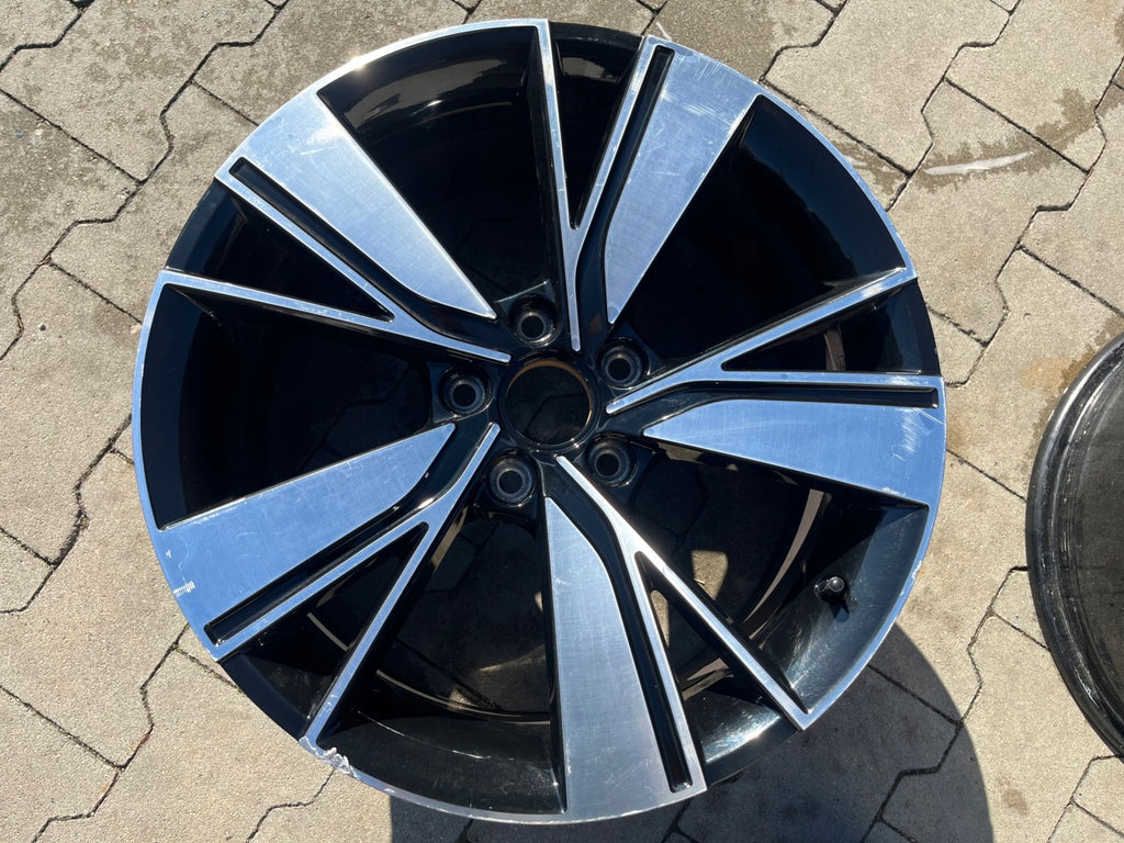 1x Alufelge 18 Zoll 7.5" 5x112 51ET 5H0601025J- VW Golf Viii Rim Wheel FEL2905491386kf