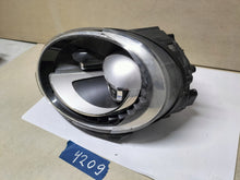 Laden Sie das Bild in den Galerie-Viewer, Frontscheinwerfer VW New Beetle Bi-Xenon FALSE Scheinwerfer Headlight SCH9126102301oy