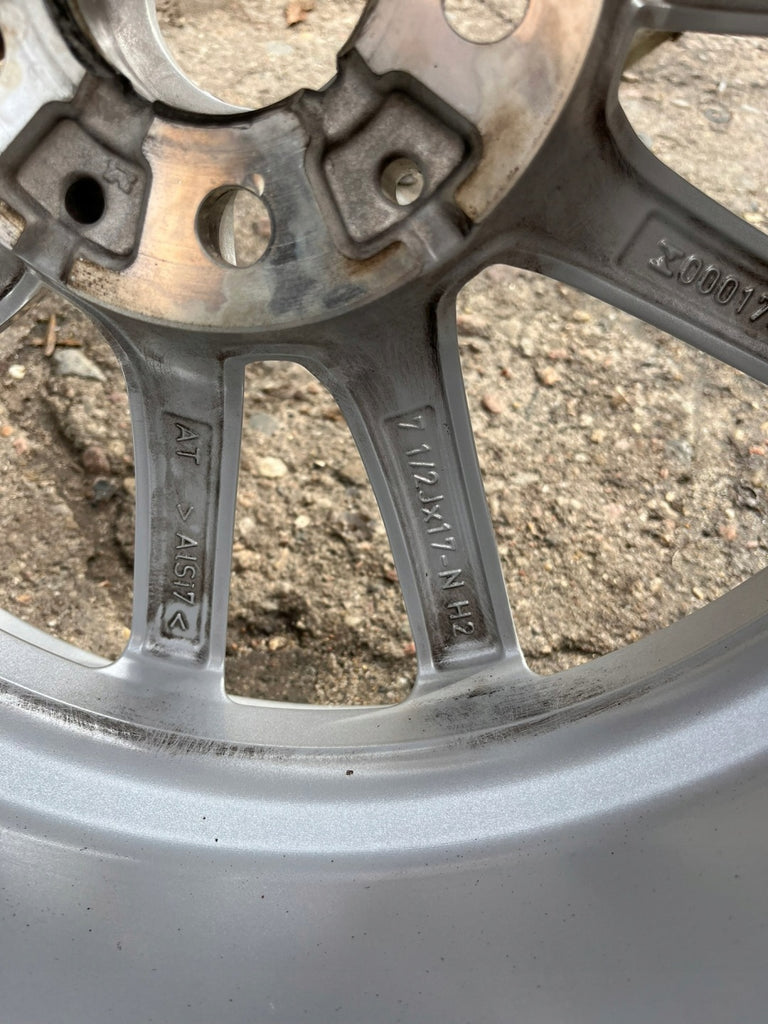 1x Alufelge 17 Zoll 7.5" 5x112 30ET Glanz Silber 6883520 BMW Rim Wheel FEL3706304983rr