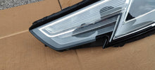 Laden Sie das Bild in den Galerie-Viewer, Frontscheinwerfer Audi A4 8W0941005 Links Scheinwerfer Headlight SCH1011333048bi