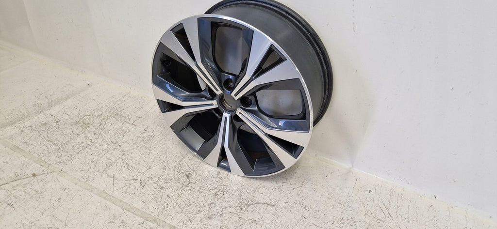 1x Alufelge 18 Zoll 7.0" 5x112 45ET Glanz Silber 575601025E Mg Ateca Rim Wheel