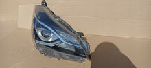 Laden Sie das Bild in den Galerie-Viewer, Frontscheinwerfer Toyota Yaris 81110-0D35006 Rechts Scheinwerfer Headlight SCH4346256441wz