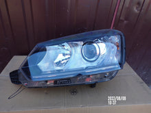 Laden Sie das Bild in den Galerie-Viewer, Frontscheinwerfer Skoda Yeti 5L1941015C LED Links Scheinwerfer Headlight