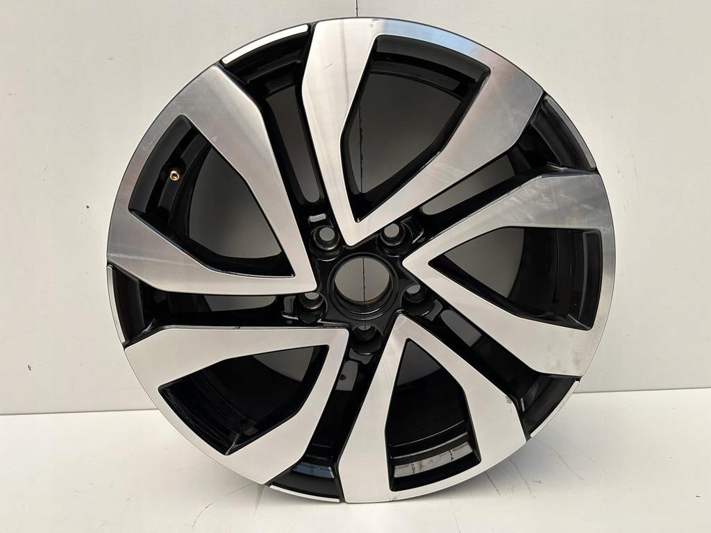 1x Alufelge 17 Zoll 7.0" 5x112 40ET Glanz 5NA601025AL VW Tiguan Rim Wheel