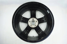 Laden Sie das Bild in den Galerie-Viewer, 1x Alufelge 18 Zoll 7.5&quot; 5x108 50,5ET Glanz Schwarz 31445812 Volvo Xc40