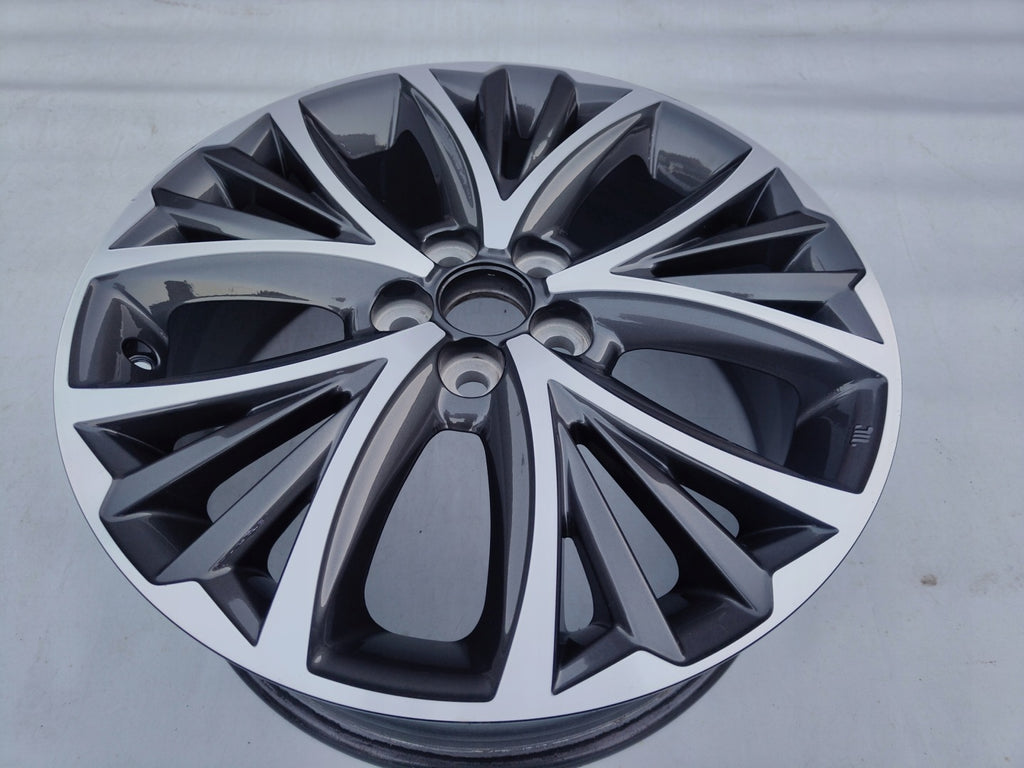 1x Alufelge 17 Zoll 6.5" 5x100 50ET Glanz Graphit PW457-0D005 Mg Yaris Rim Wheel FEL9556294403ts