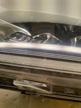 Load image into Gallery viewer, Frontscheinwerfer VW Amarok 2H3941031 Xenon Links Scheinwerfer Headlight SCH1235287035oe