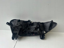 Laden Sie das Bild in den Galerie-Viewer, Frontscheinwerfer Renault Kadjar 260101096R Rechts Scheinwerfer Headlight