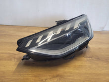 Laden Sie das Bild in den Galerie-Viewer, Frontscheinwerfer Audi A4 B8 8W0941033D LED Ein Stück (Rechts oder Links)