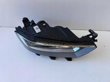 Laden Sie das Bild in den Galerie-Viewer, Frontscheinwerfer VW T-Roc T Roc 2GA941006B Xenon Rechts Scheinwerfer Headlight
