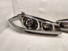 Laden Sie das Bild in den Galerie-Viewer, Frontscheinwerfer Jaguar Xf X250 VPCX2X13W030EG VPCX2X13W029EG Xenon Ein Satz SCH6151553011gt