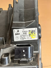 Laden Sie das Bild in den Galerie-Viewer, Frontscheinwerfer Seat Tarraco 5FJ941007D Full Led Links Scheinwerfer Headlight