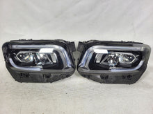 Laden Sie das Bild in den Galerie-Viewer, Frontscheinwerfer Mercedes-Benz W247 A2479063100 A2479063200 Ein Satz Headlight SCH2629731911th