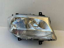 Laden Sie das Bild in den Galerie-Viewer, Frontscheinwerfer Mercedes-Benz Sprinter 9109060100 Rechts Headlight