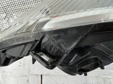 Laden Sie das Bild in den Galerie-Viewer, Frontscheinwerfer Mercedes-Benz Sprinter A9068205600 LED Links Headlight